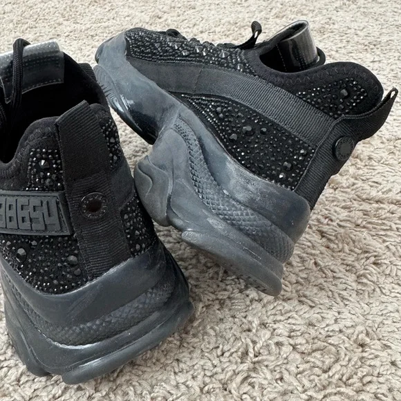 Steve Madden Maxima sneakers With Rhinestones Size 7 - Picture 4 of 5